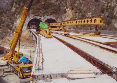 西漢高速6標(biāo)段蘭家坪隧道