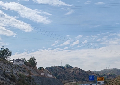 攀路集團承建的S218段新建工程項目主線試通車